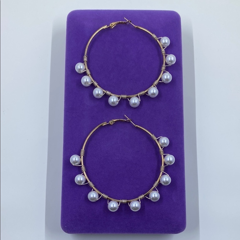 💛 Elegant Gold Plated and White Pearl Hoop Earrings
